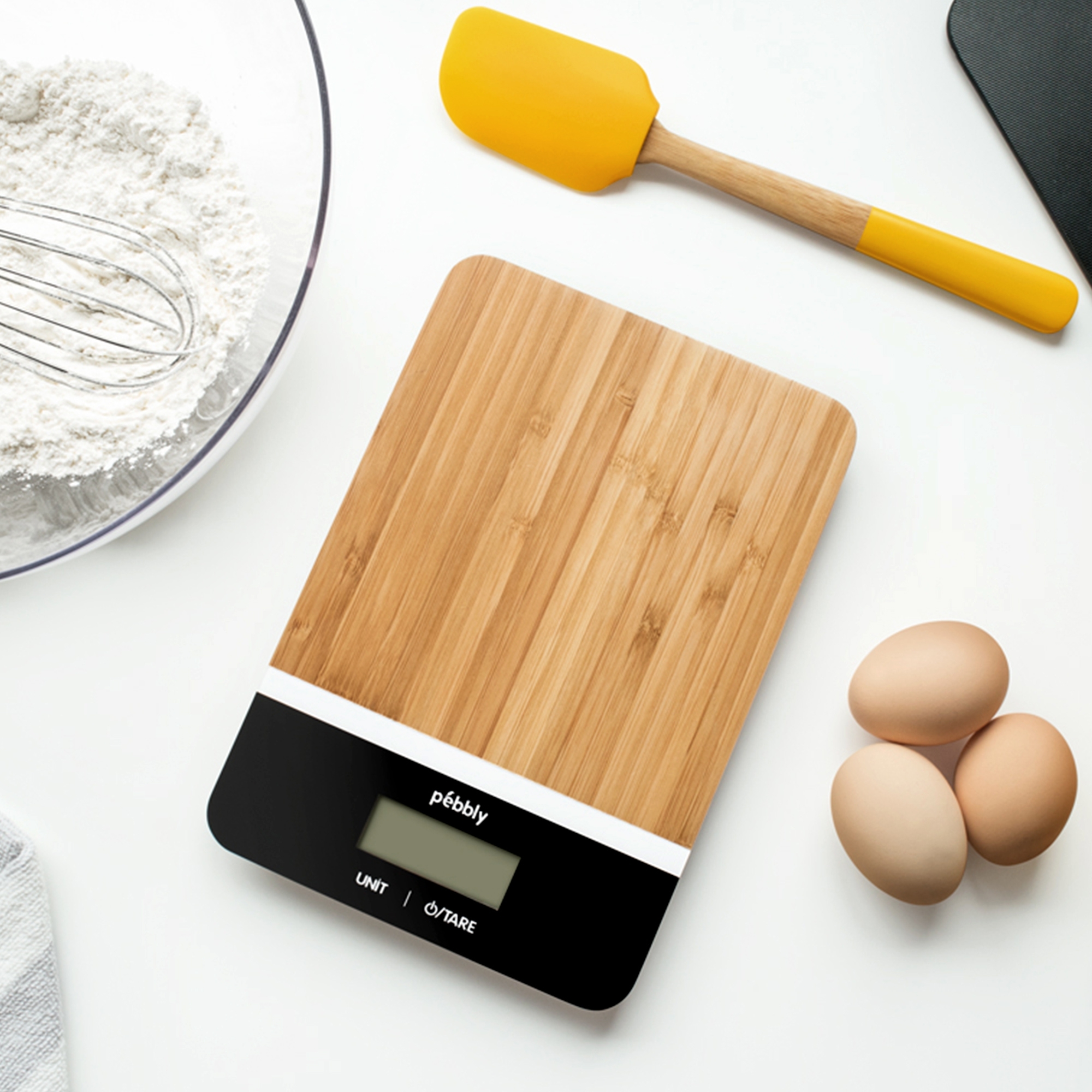 Pebbly - Rectangular bamboo kitchen scale  - Black