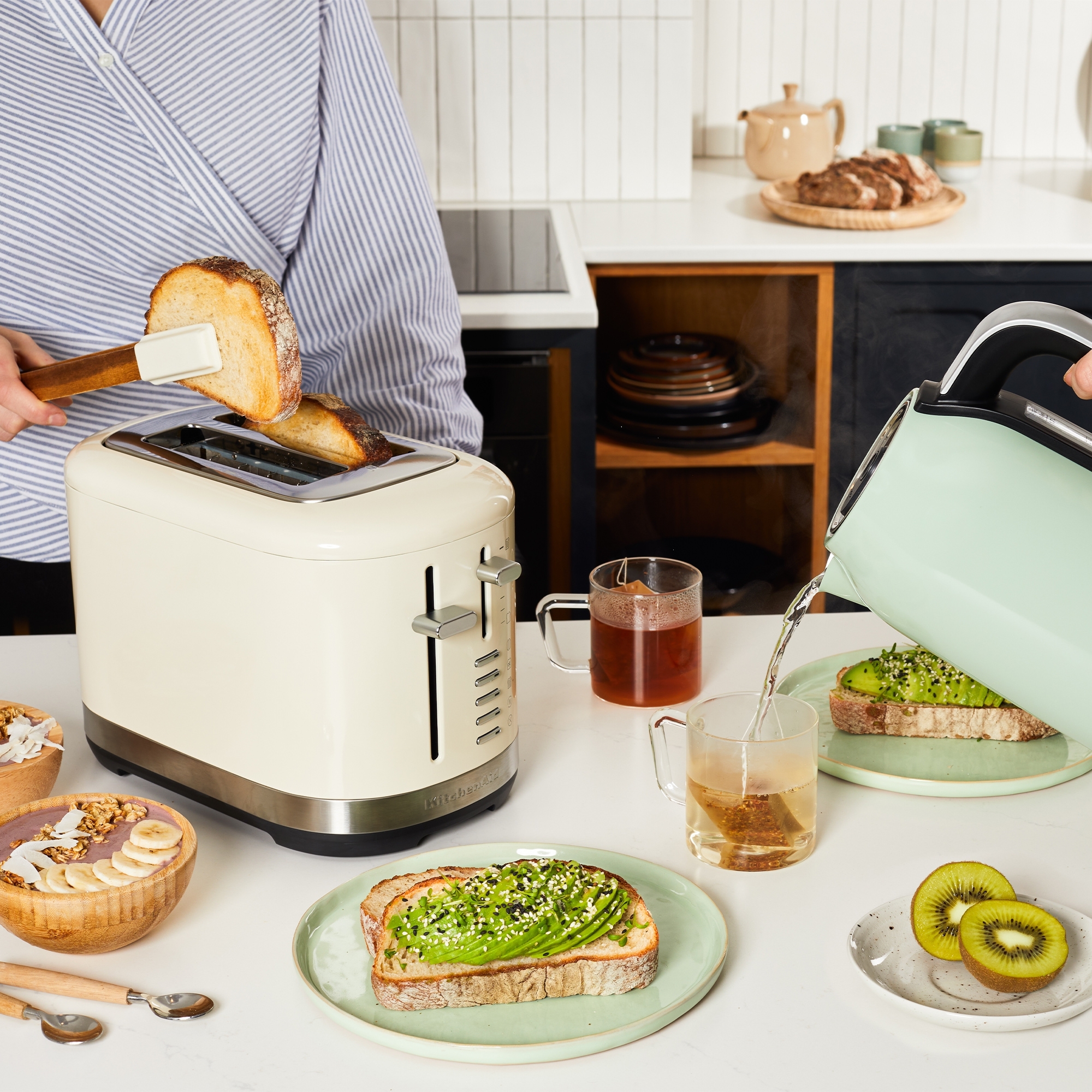 KitchenAid - Toaster mit manueller Bedienung für 2 Scheiben - Creme