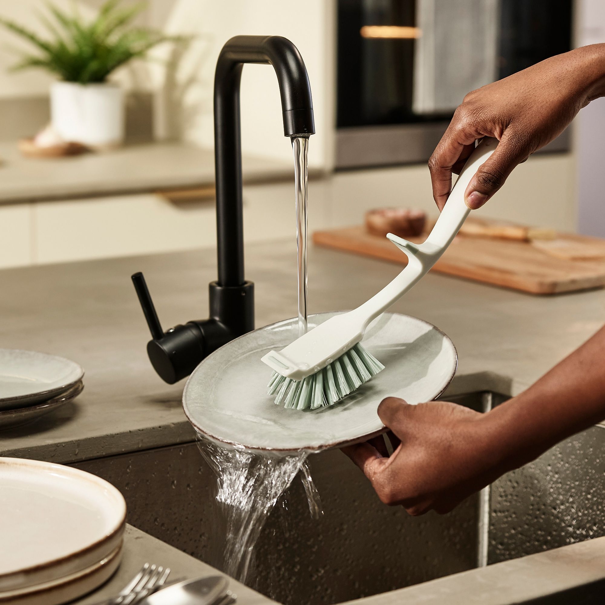 Joseph Joseph - Edge™ Sink Brush