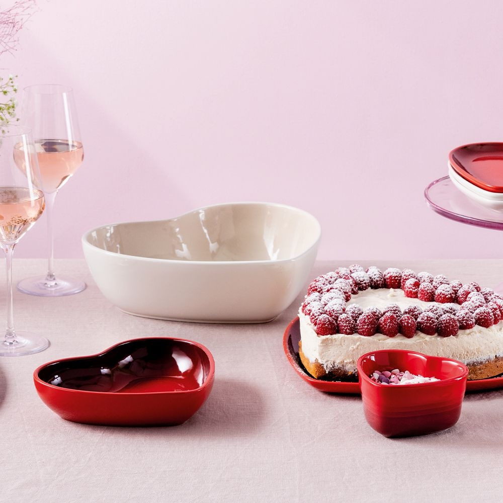 Le Creuset - Heart bowl 20 cm