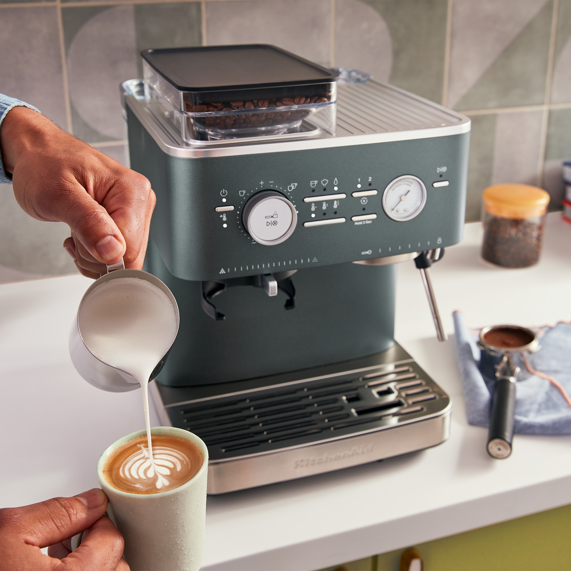 KitchenAid - Semi-automatic espresso machine with coffee grinder - Juniper