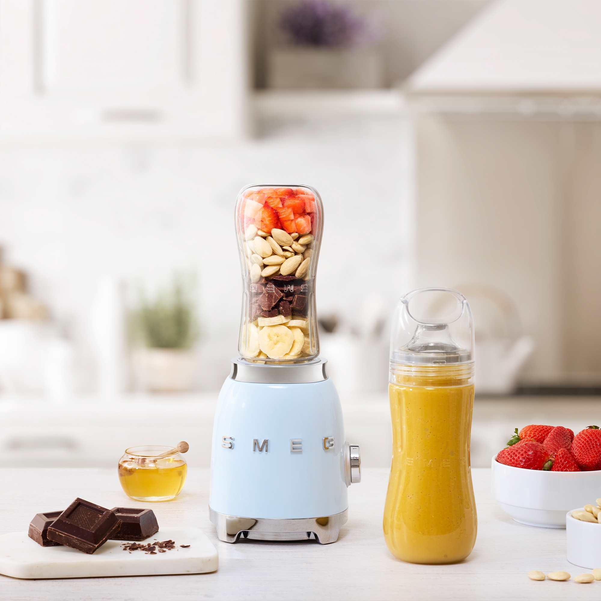 Smeg - Mini blender - design line style The 50 ° years