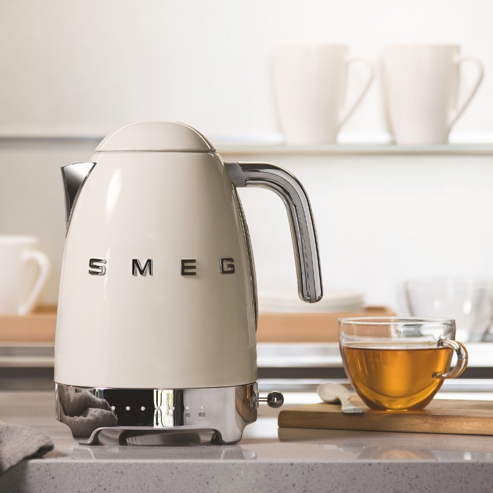 Smeg - 1,7 L Wasserkocher mit regelbarer Temperatureinstellung - Designlinie Stil Der 50° Jahre