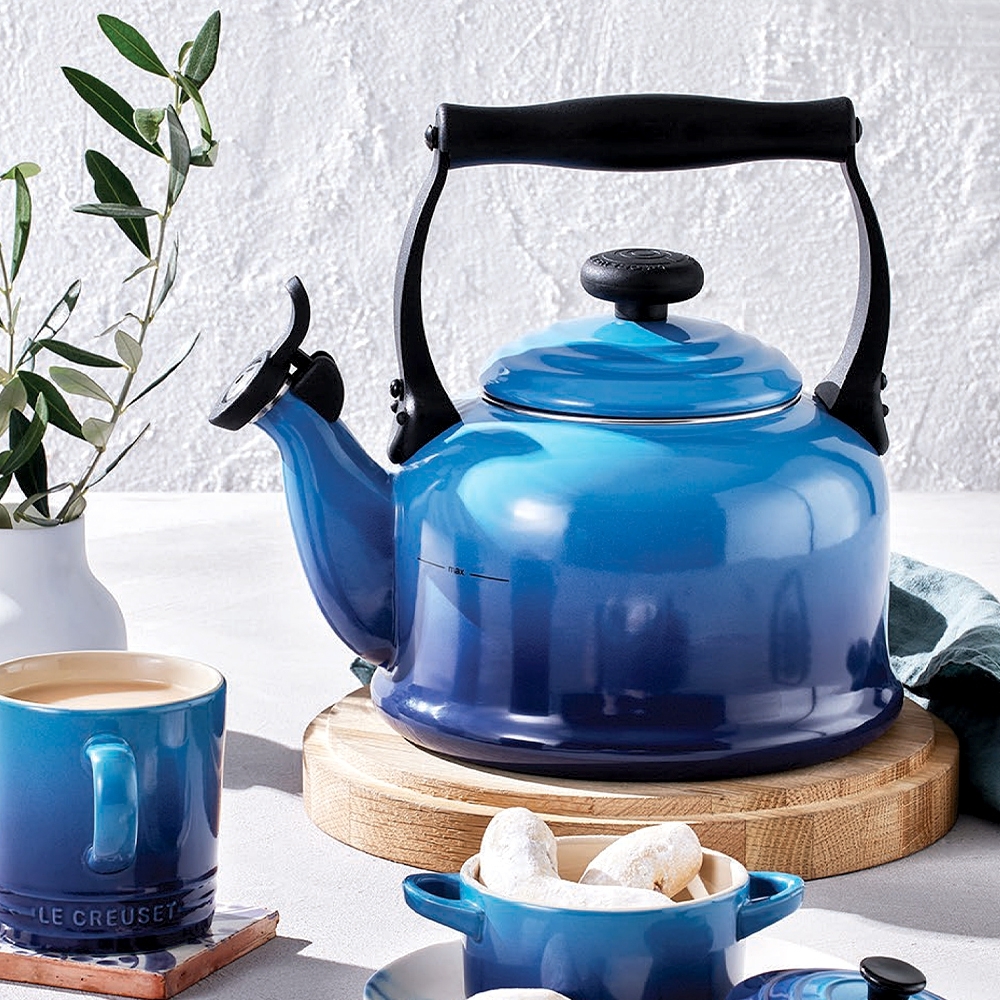 Le Creuset Teakettle Tradition 2 1 L