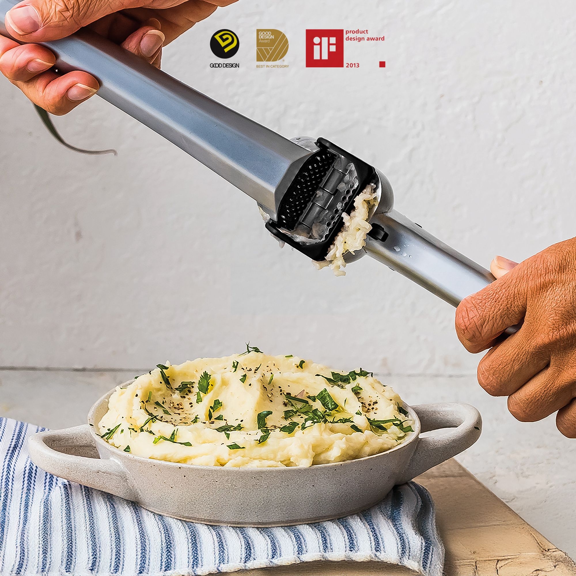 Dreamfarm - Garject - Garlic press