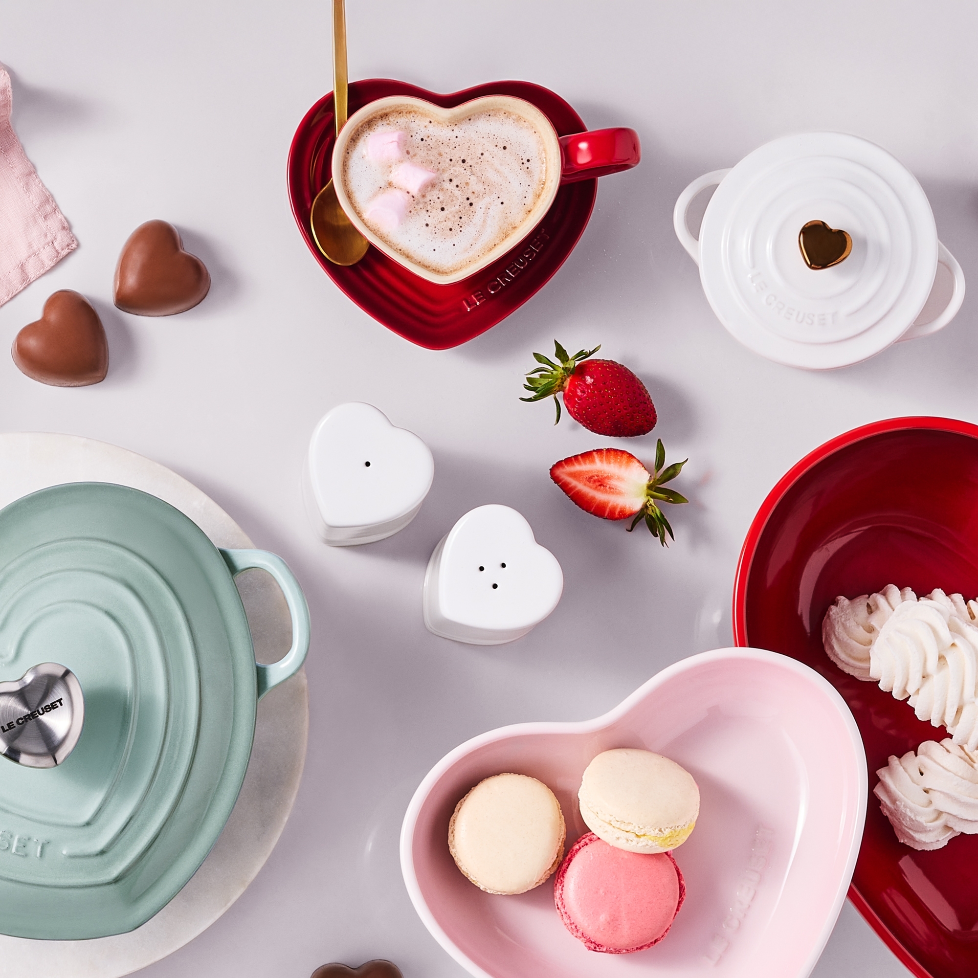 Le Creuset - 2er-Set Herzbecher mit Untertassen 200 ml - Heart Collection