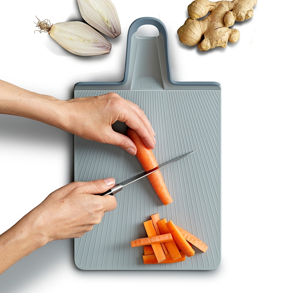 Joseph Joseph - Chop2Pot™ Plus Folding Chopping Board