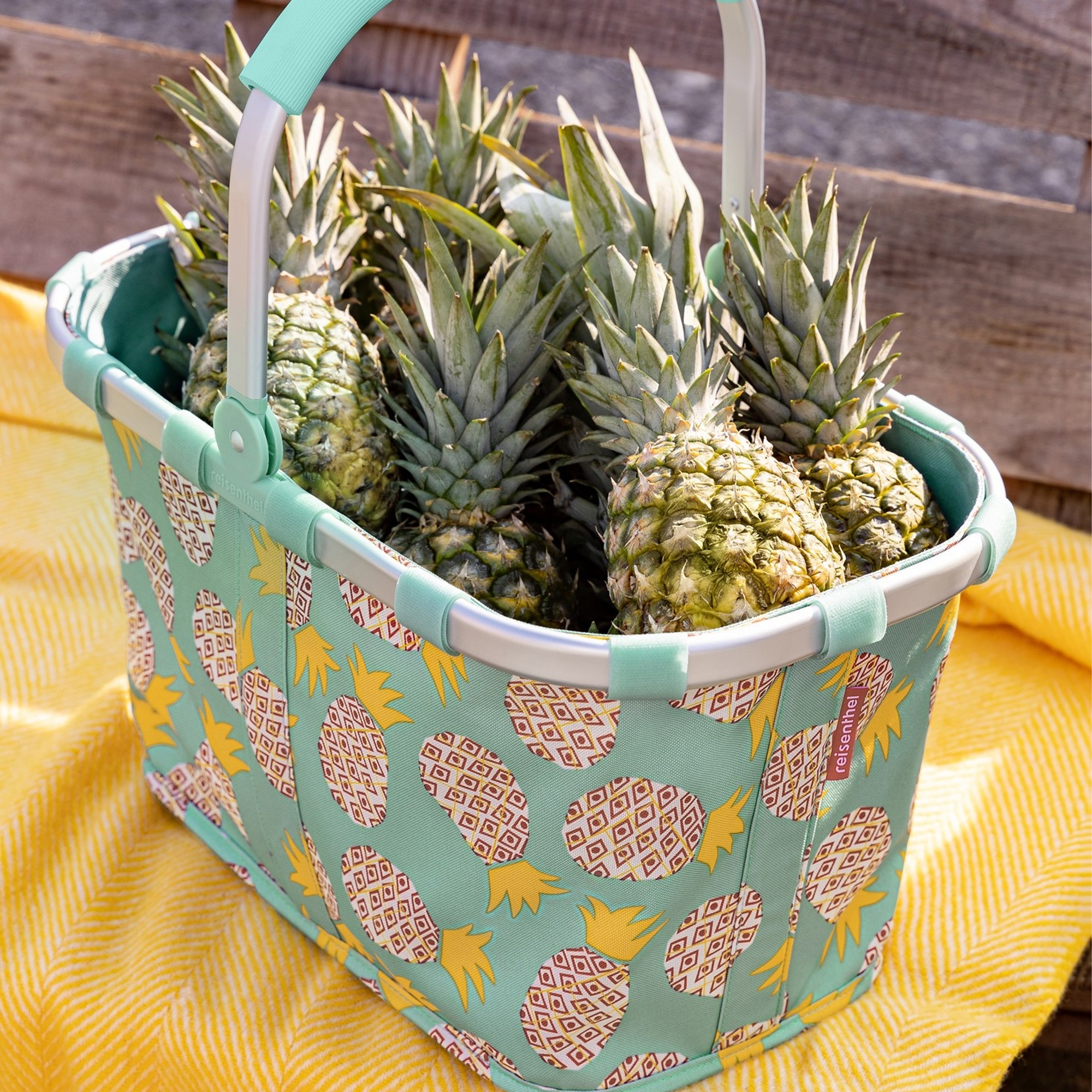 reisenthel - carrybag - pineapple