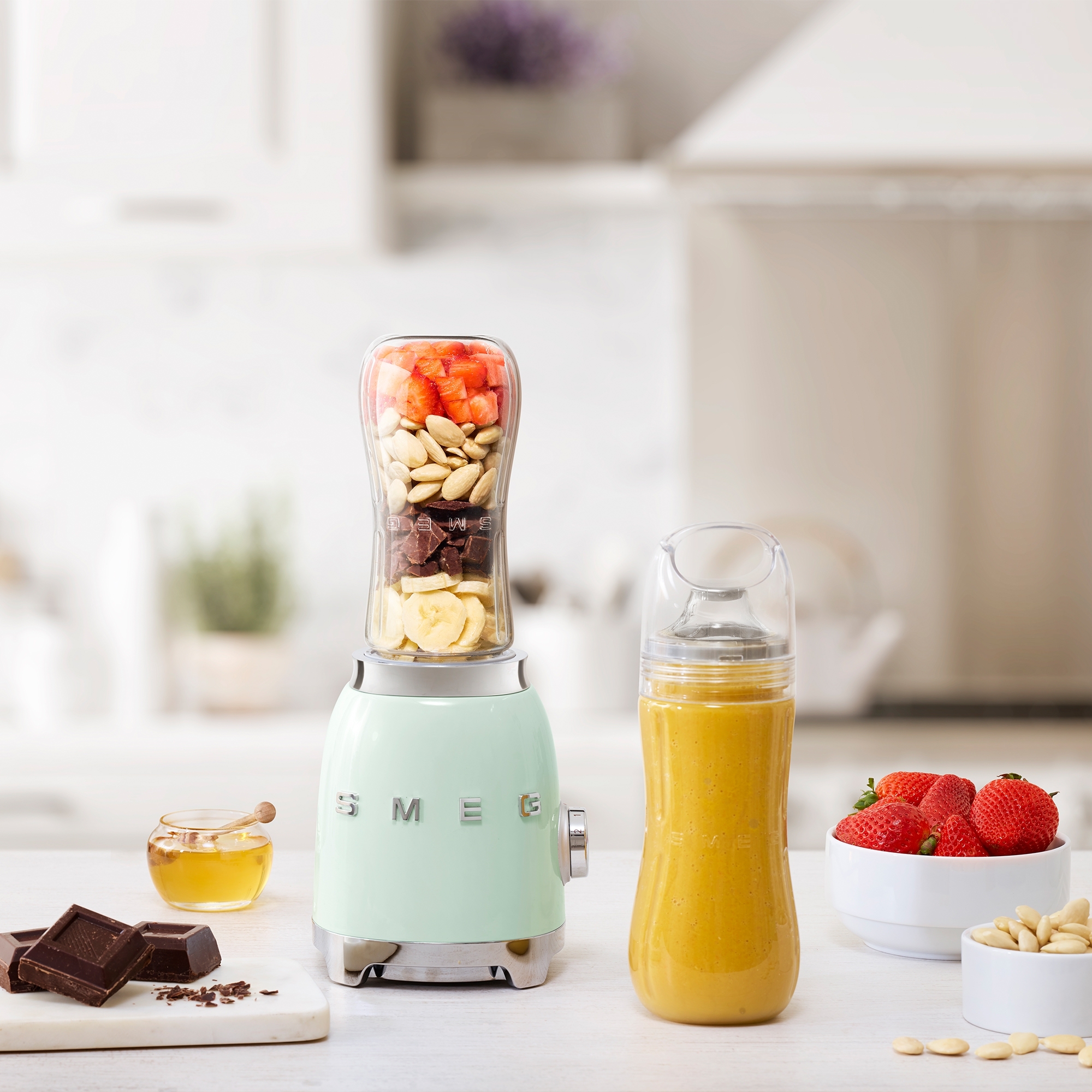 Smeg - Mini blender - design line style The 50 ° years