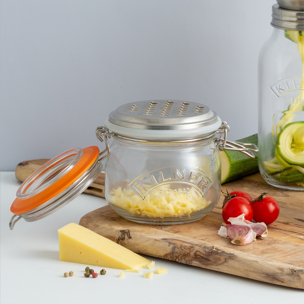 Kilner - 2 in 1 Edelstahlreibe mit Bügelverschlussglas - 500 ml